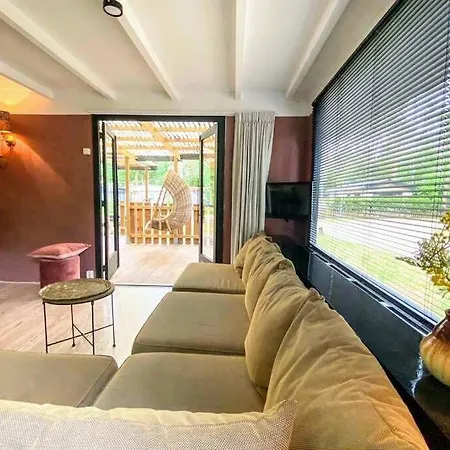 Casa Veluwe. Genieten In Een Sfeervolle Design Casa Midden In De Prachtige Natuur. Apartamento